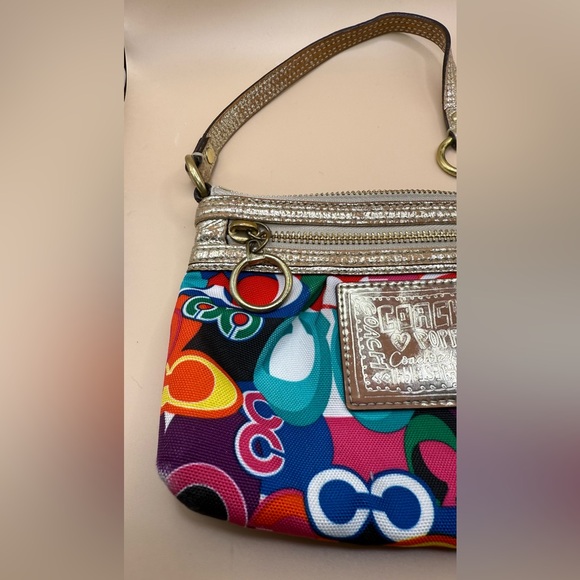 Coach Poppy Pop C Glam Wristlet bright fun print Gold accents leather preloved - Picture 7 of 14